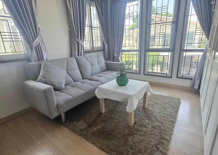 Private & Peaceful House 15 Mins From Bkk Airport ヴィラ