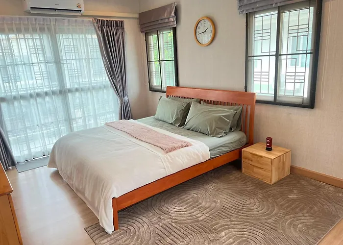 Private & Peaceful House 15 Mins From Bkk Airport ヴィラ *