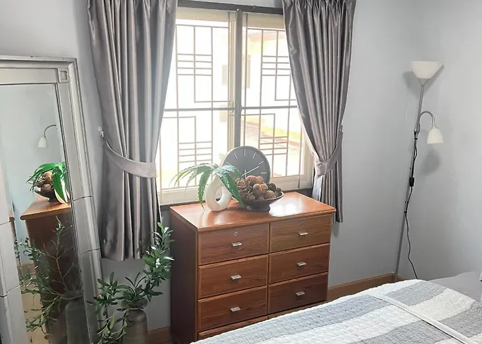Private & Peaceful House 15 Mins From Bkk Airport ヴィラ