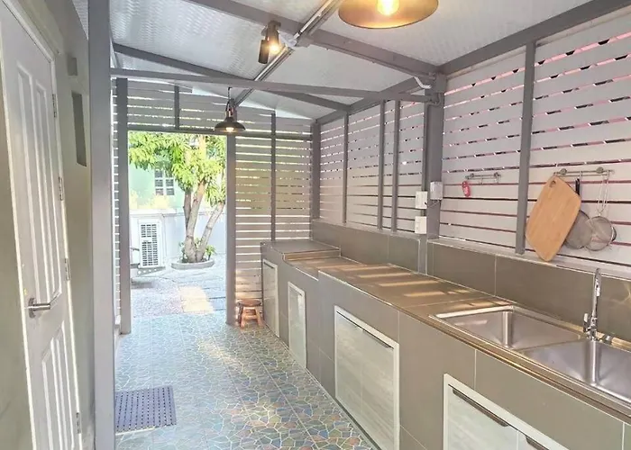 Private & Peaceful House 15 Mins From Bkk Airport ヴィラ *