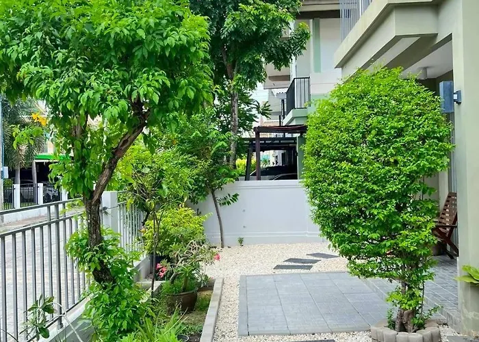 Private & Peaceful House 15 Mins From Bkk Airport ヴィラ バンコク都