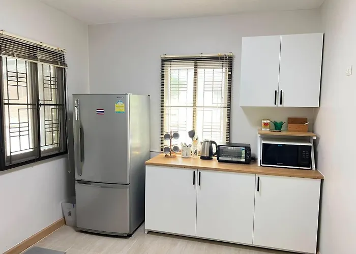 Private & Peaceful House 15 Mins From Bkk Airport ヴィラ *
